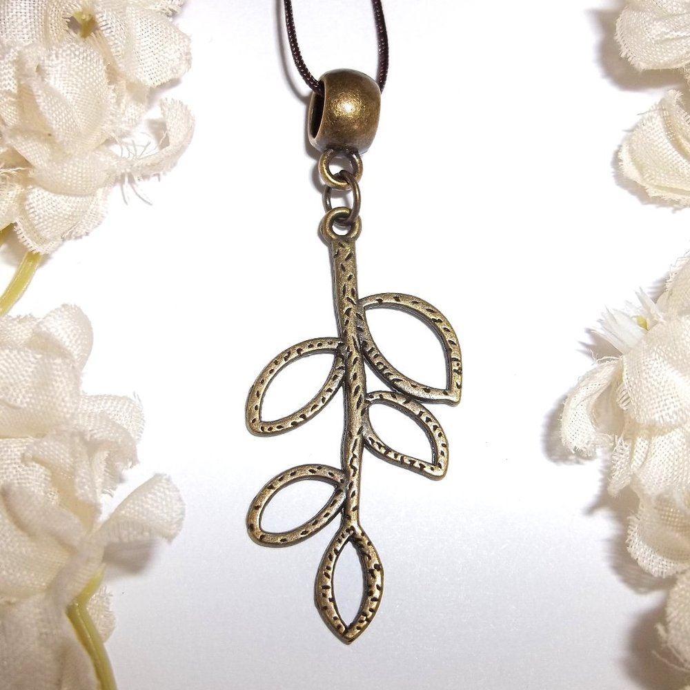 Necklace Leaf Branch Brown Bronze Boho Chic Style Jewelry Gift for Woman C274